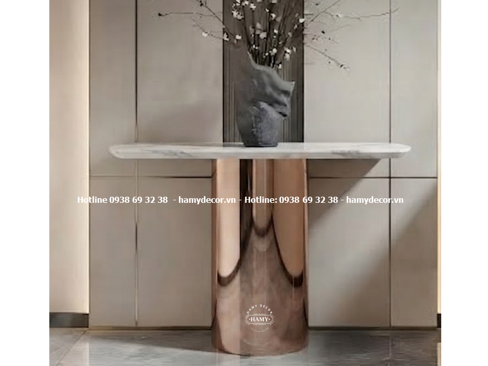 Mẫu bàn console chân inox 304 mạ vàng hồng mặt đá trắng vân mây này mang phong cách tối giản (Minimalism)