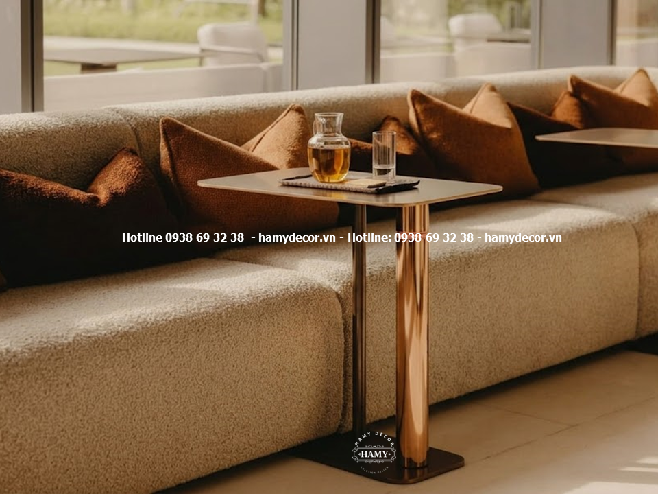 Tab sofa inox vàng hồng có dạng chữ C