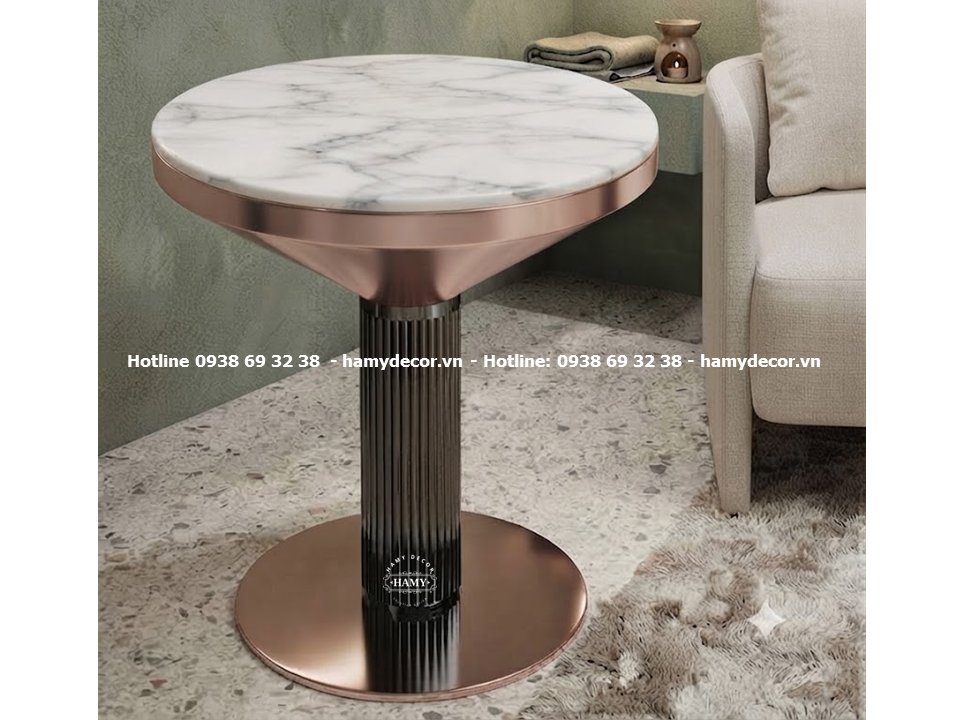 tab sofa kết hợp inox mạ vàng hồng và  đen bóng, mặt bàn đá trắng vân mây tinh tế, sang trọng
