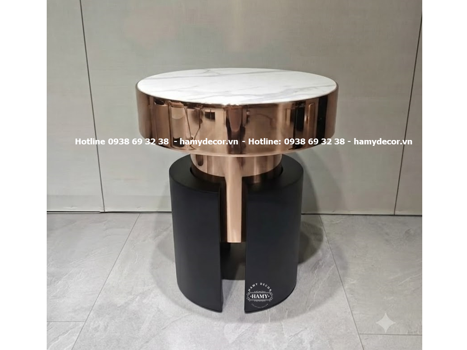 Chiếc tab sofa sở hữu thiết kế hình khối độc đáo inox vàng hồng & đen